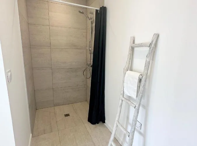 Appartement Les Arenes - Lumineux - Centre-ville