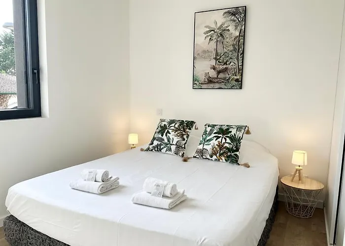 Appartement Les Arenes - Lumineux - Centre-ville *